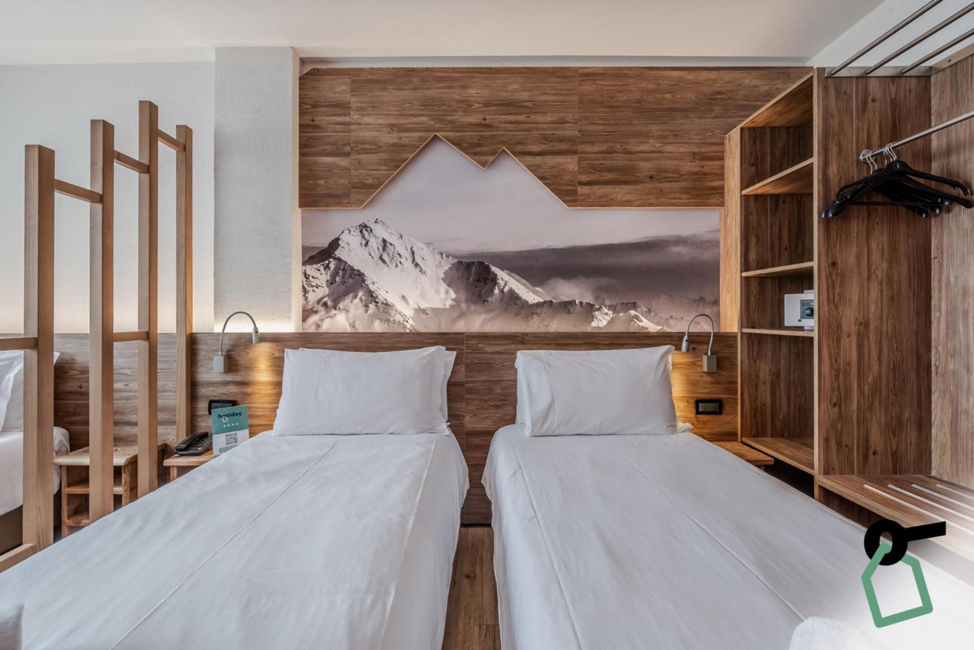 Hotiday Chalet Sestriere Vialattea Exteriör bild