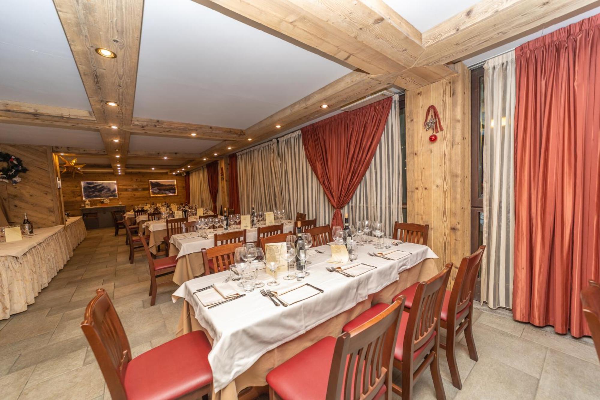 Hotiday Chalet Sestriere Vialattea Exteriör bild