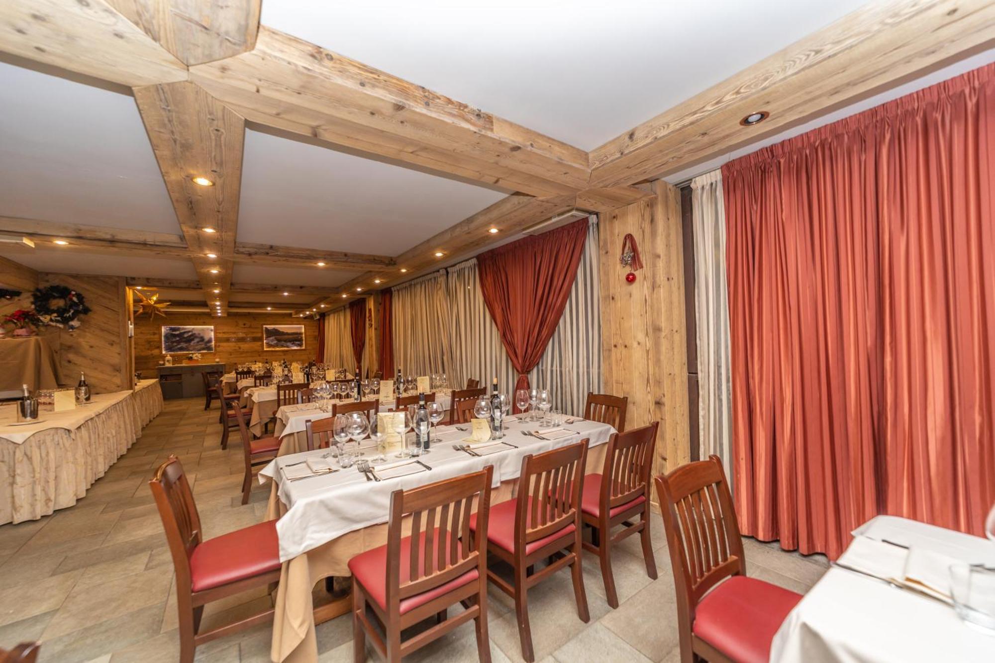 Hotiday Chalet Sestriere Vialattea Exteriör bild